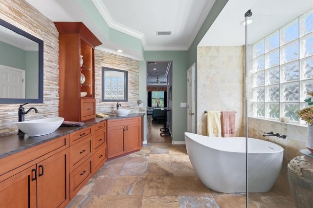 8045 WATERVIEW BOULEVARD, Lakewood Ranch, FL 34202