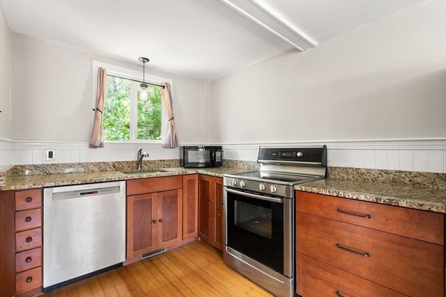 96 Forest St, Pembroke, MA 02359