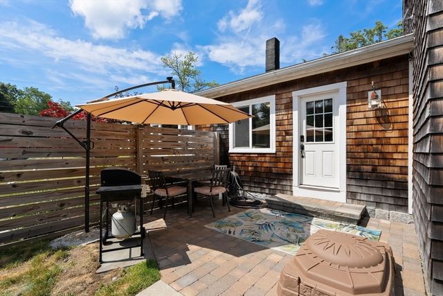 96 Forest St, Pembroke, MA 02359