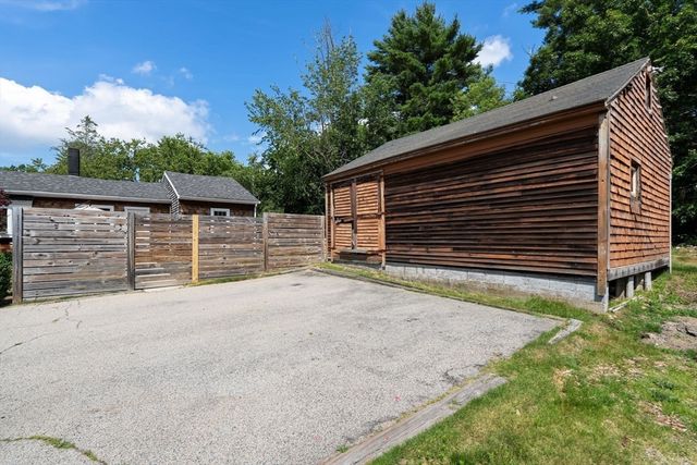 96 Forest St, Pembroke, MA 02359