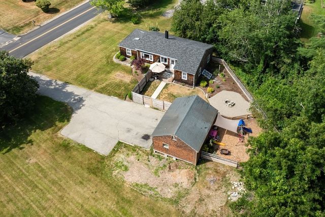 96 Forest St, Pembroke, MA 02359
