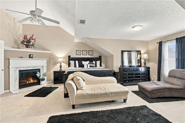 8098 Green Garden Drive, Riverdale, GA 30296