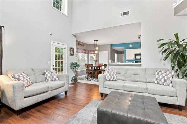 8098 Green Garden Drive, Riverdale, GA 30296