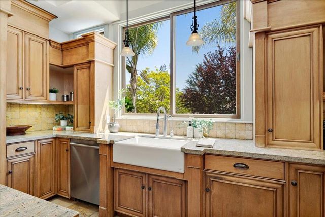 516 Grace Way, Scotts Valley, CA 95066