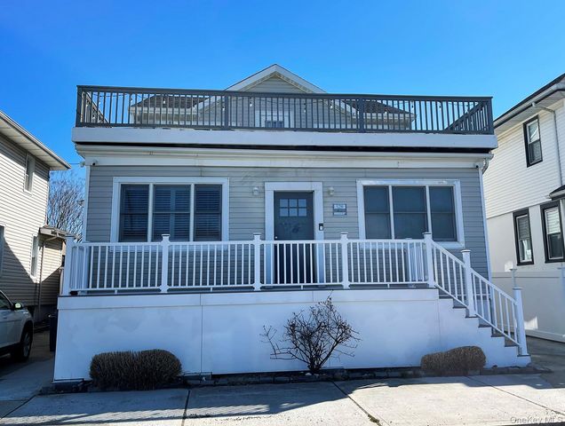 128 Roosevelt Boulevard, Long Beach, NY 11561