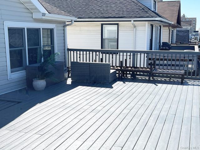 128 Roosevelt Boulevard, Long Beach, NY 11561