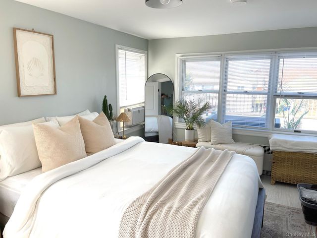 128 Roosevelt Boulevard, Long Beach, NY 11561