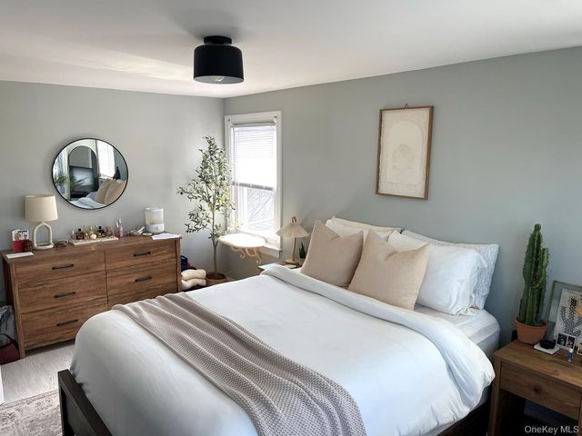 128 Roosevelt Boulevard, Long Beach, NY 11561