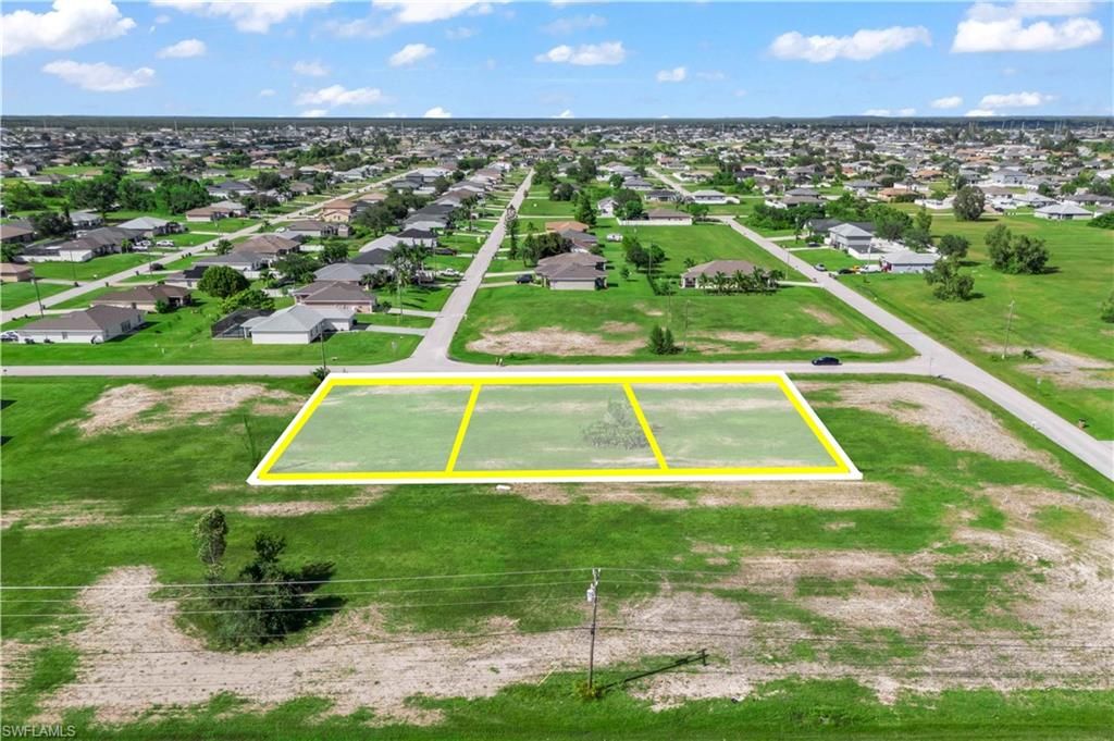 Image 11 of property listing at 510 NW 16th TER, Cape Coral, FL 33993