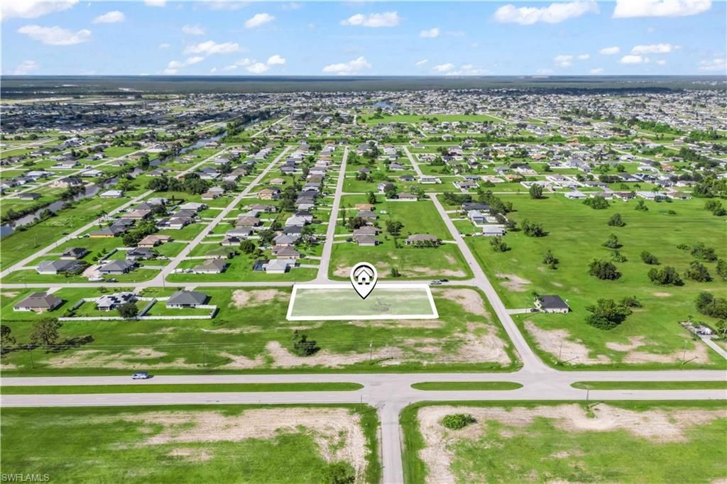 Image 9 of property listing at 510 NW 16th TER, Cape Coral, FL 33993