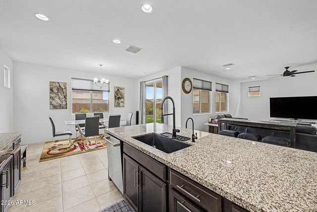9015 W OREGON Avenue, Glendale, AZ 85305