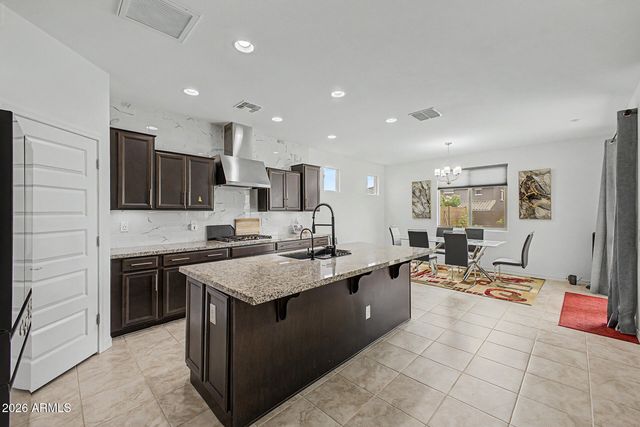 9015 W OREGON Avenue, Glendale, AZ 85305