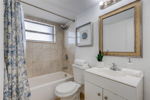 1300 Lincoln Road B802, Miami Beach, FL 33139