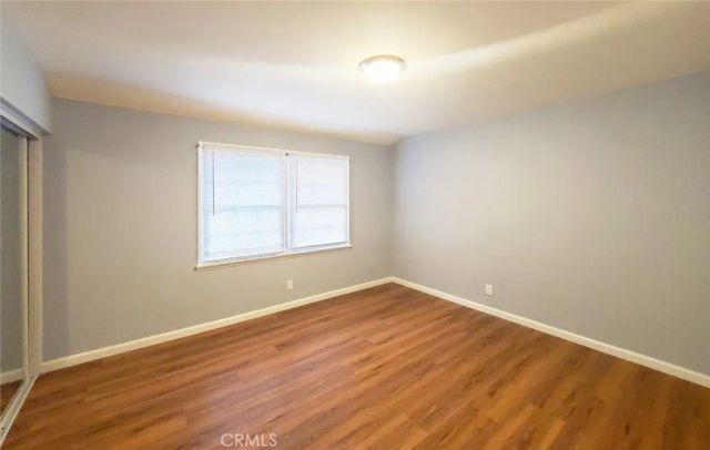 22201 Schoolcraft, Canoga Park, CA 91303
