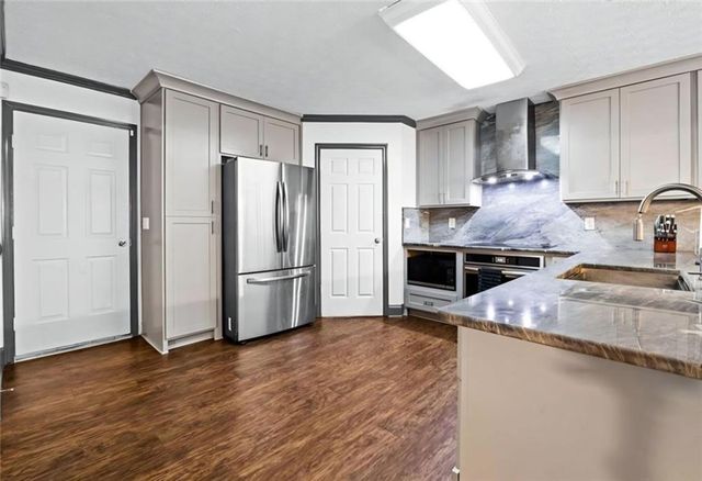 10208 Hemlock Way, Jonesboro, GA 30238