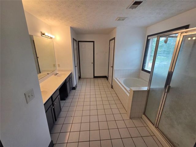 10208 Hemlock Way, Jonesboro, GA 30238