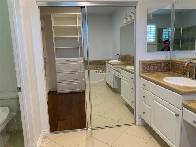 11526 Autumn Glen Court, Northridge, CA 91326