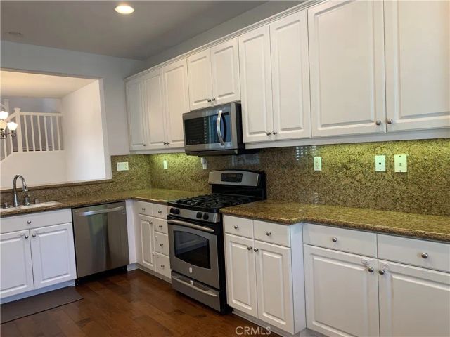 11526 Autumn Glen Court, Northridge, CA 91326