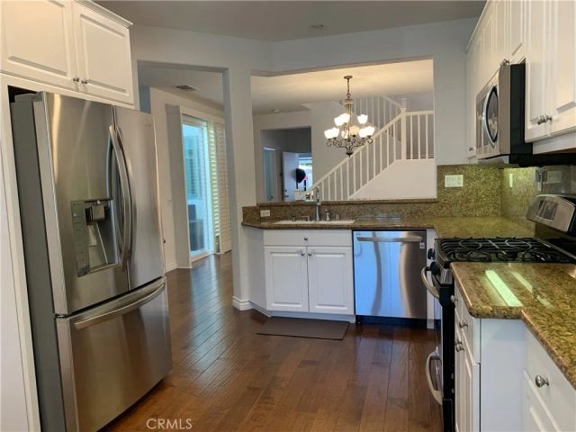 11526 Autumn Glen Court, Northridge, CA 91326