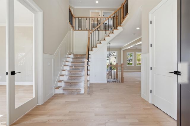 54679 White Pine Lane, Shelby Twp, MI 48315