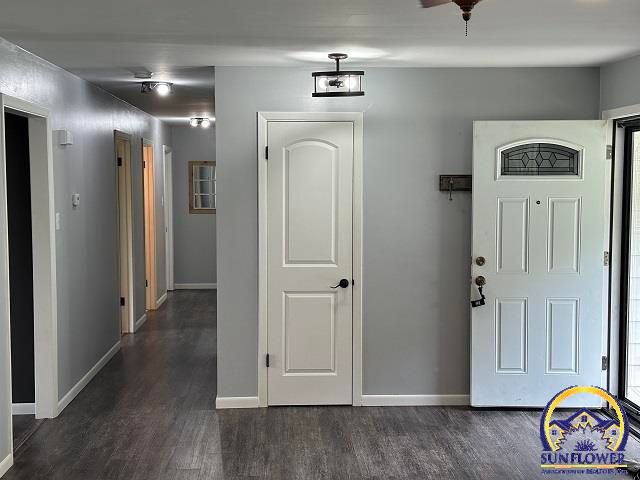 2736 SW Osborn RD, Topeka, KS 66614
