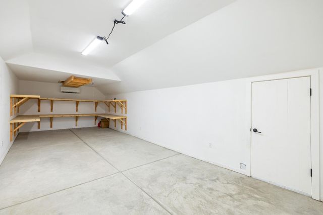 855 35th St, Sacramento, CA 95816