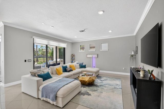 8239 Hanoverian Drive, Lake Worth, FL 33467