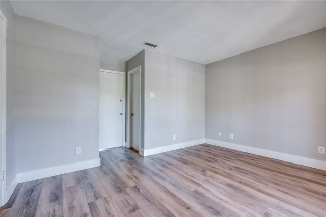 7602 Woodthrush Drive, Dallas, TX 75230