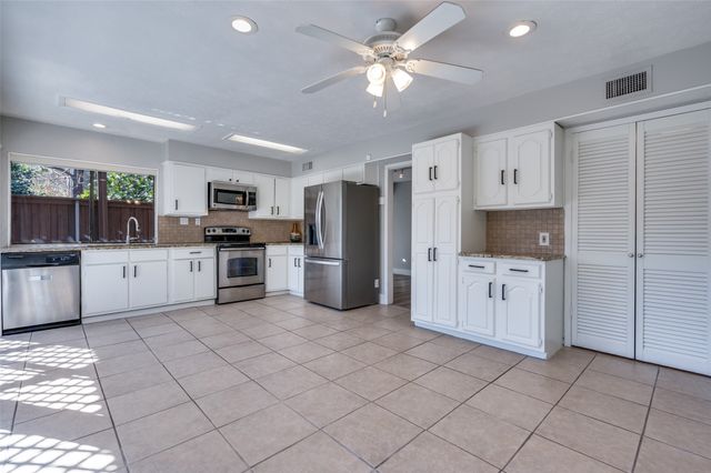 7602 Woodthrush Drive, Dallas, TX 75230