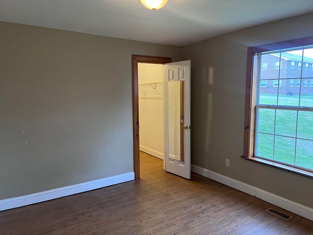 11371 Valley Street, Soddy Daisy, TN 37379