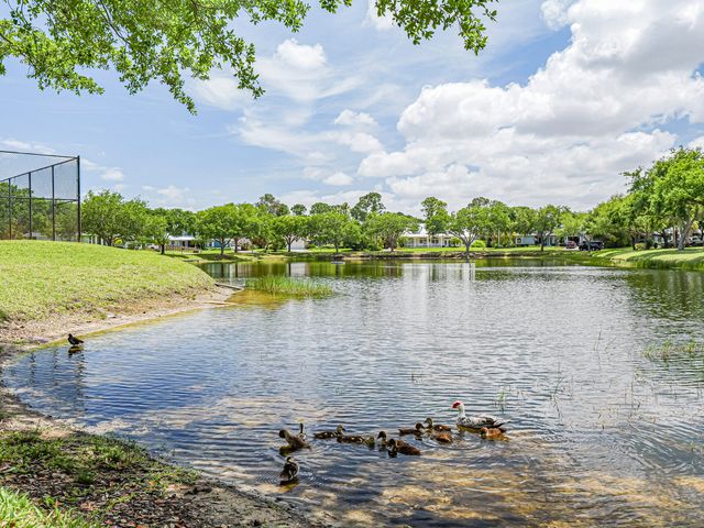 6489 53rd Circle, Vero Beach, FL 32967