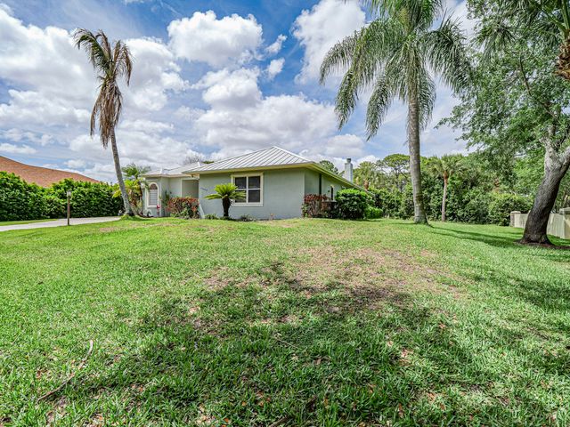 6489 53rd Circle, Vero Beach, FL 32967