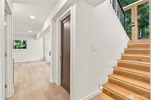 21924 NE 164th St, Woodinville, WA 98077