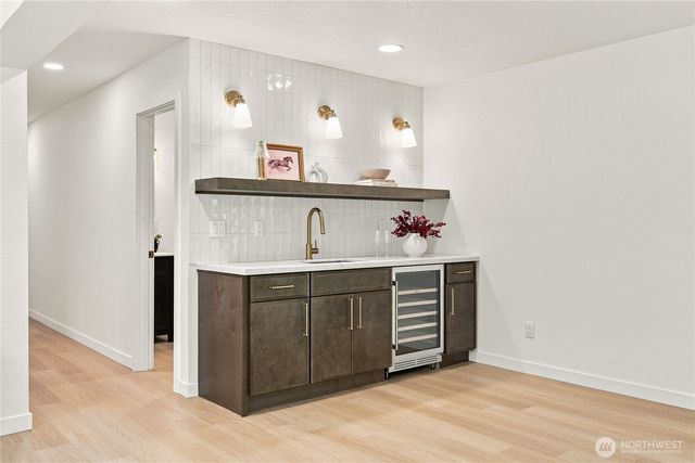 21924 NE 164th St, Woodinville, WA 98077