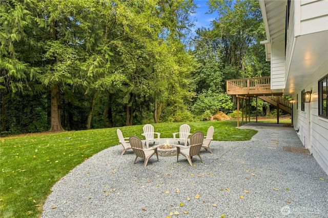 21924 NE 164th St, Woodinville, WA 98077