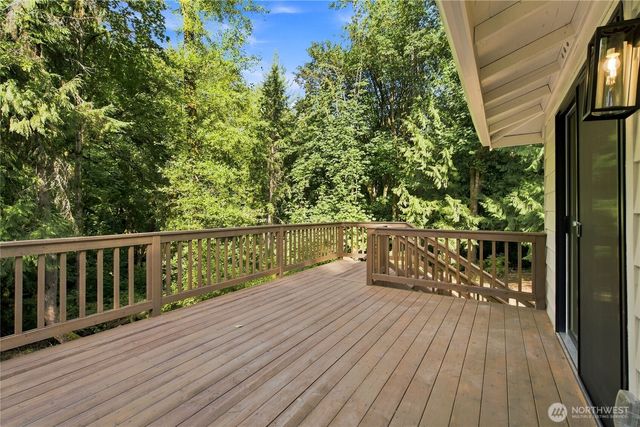 21924 NE 164th St, Woodinville, WA 98077