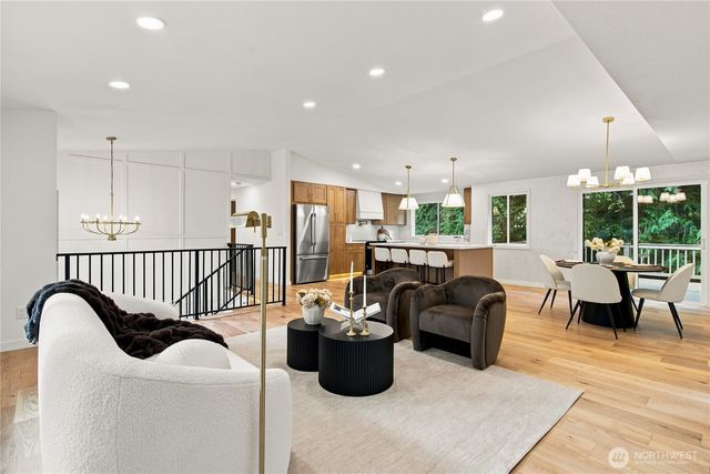 21924 NE 164th St, Woodinville, WA 98077