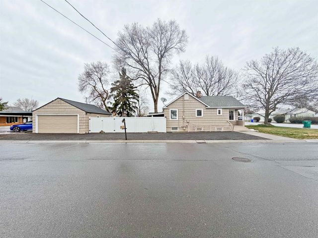 1805 N PARK Rd, Spokane, WA 99212