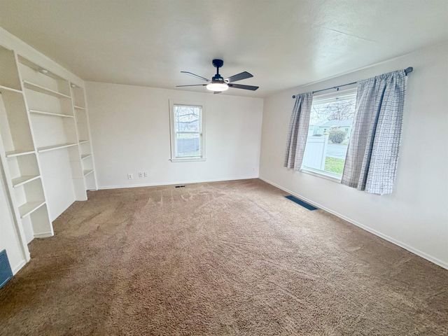 1805 N PARK Rd, Spokane, WA 99212