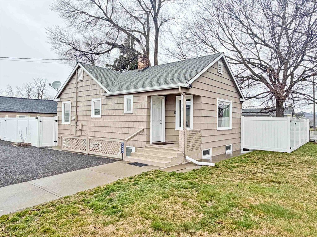 1805 N PARK Rd, Spokane, WA 99212