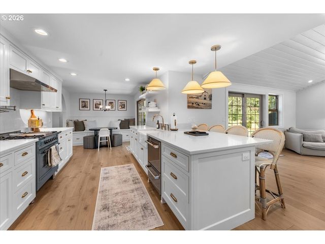 22950 Se FILBERT Rd, Eagle Creek, OR 97022