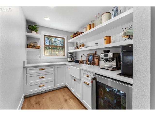 22950 Se FILBERT Rd, Eagle Creek, OR 97022