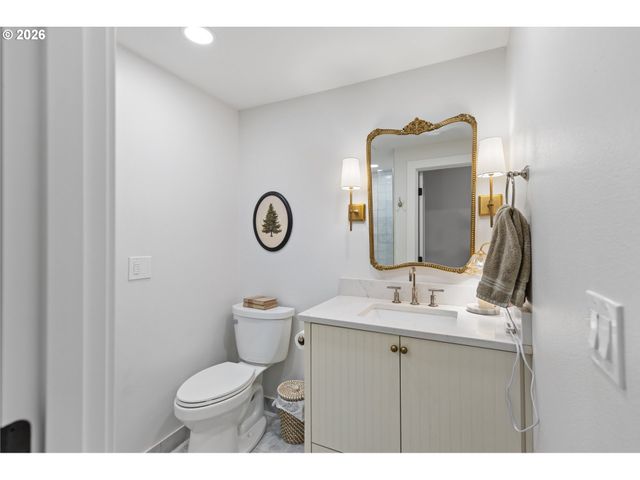 22950 Se FILBERT Rd, Eagle Creek, OR 97022