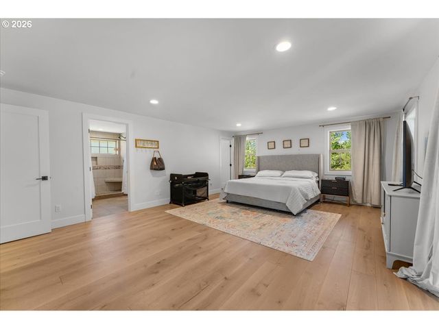 22950 Se FILBERT Rd, Eagle Creek, OR 97022