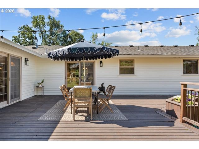 22950 Se FILBERT Rd, Eagle Creek, OR 97022