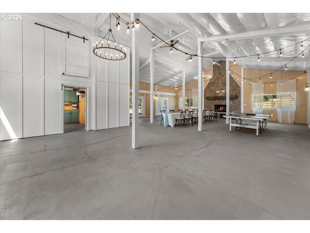 22950 Se FILBERT Rd, Eagle Creek, OR 97022