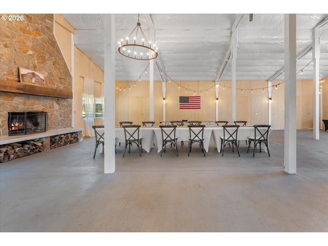 22950 Se FILBERT Rd, Eagle Creek, OR 97022