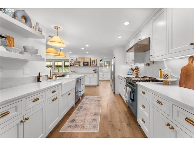 22950 Se FILBERT Rd, Eagle Creek, OR 97022