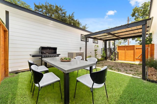 6720 Cathcart Drive, Houston, TX 77091