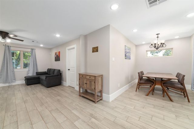 6720 Cathcart Drive, Houston, TX 77091
